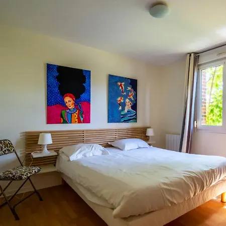 Maison Confortable Avec Jardin A Moussy Ideale Pour 7 Pers * Moussy (Marne)